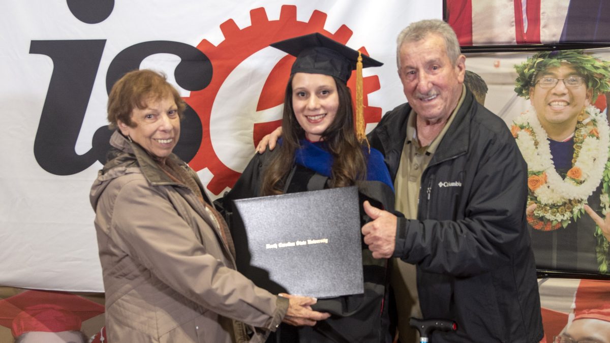 Jessica Mele and her parents