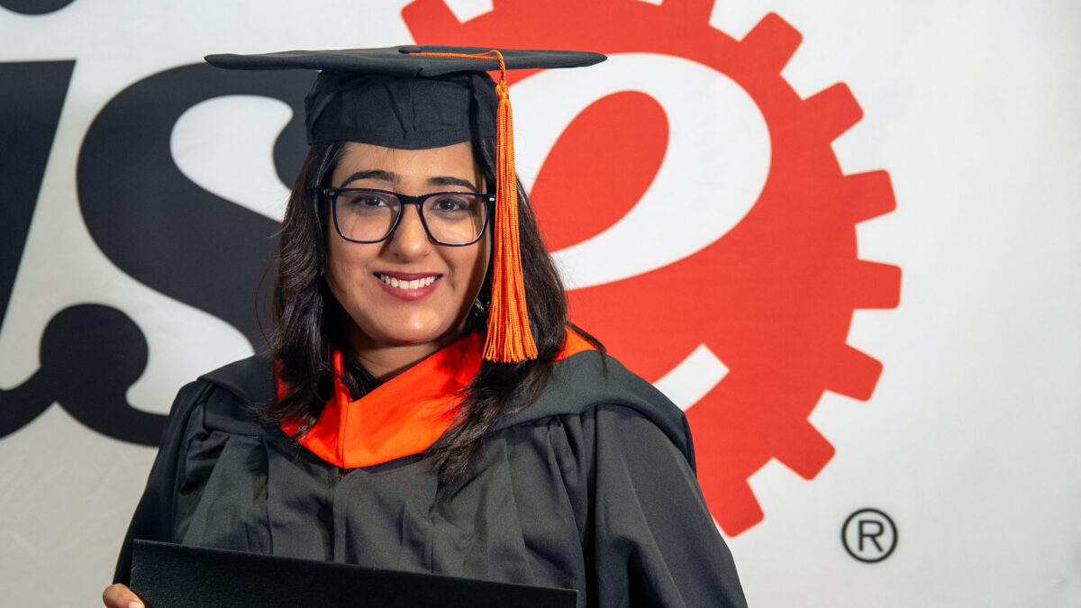 OR 2023 Fall Graduation | Master's Student | Pooja Chitkara | 002